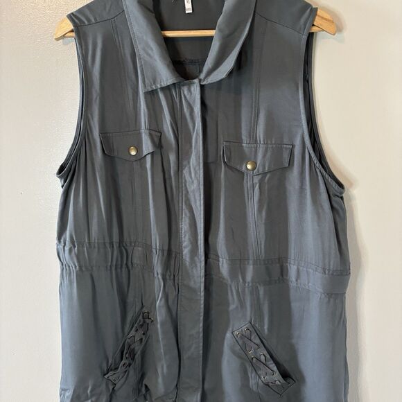 Maurices Utility Vest Gray Pockets Buttons Womens Sz XXL - Picture 2 of 8